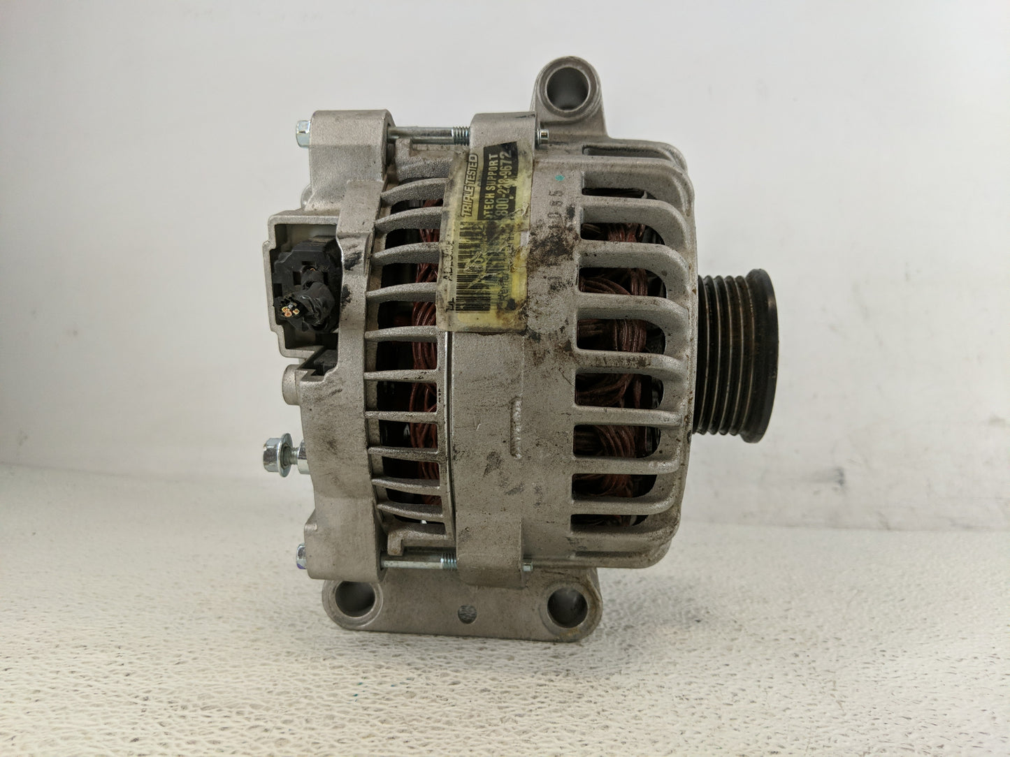 2005-2008 Ford Mustang Alternator Replacement Generator Charging Assembly Engine OEM Fits Fits 2005 2006 2007 2008 OEM Used 