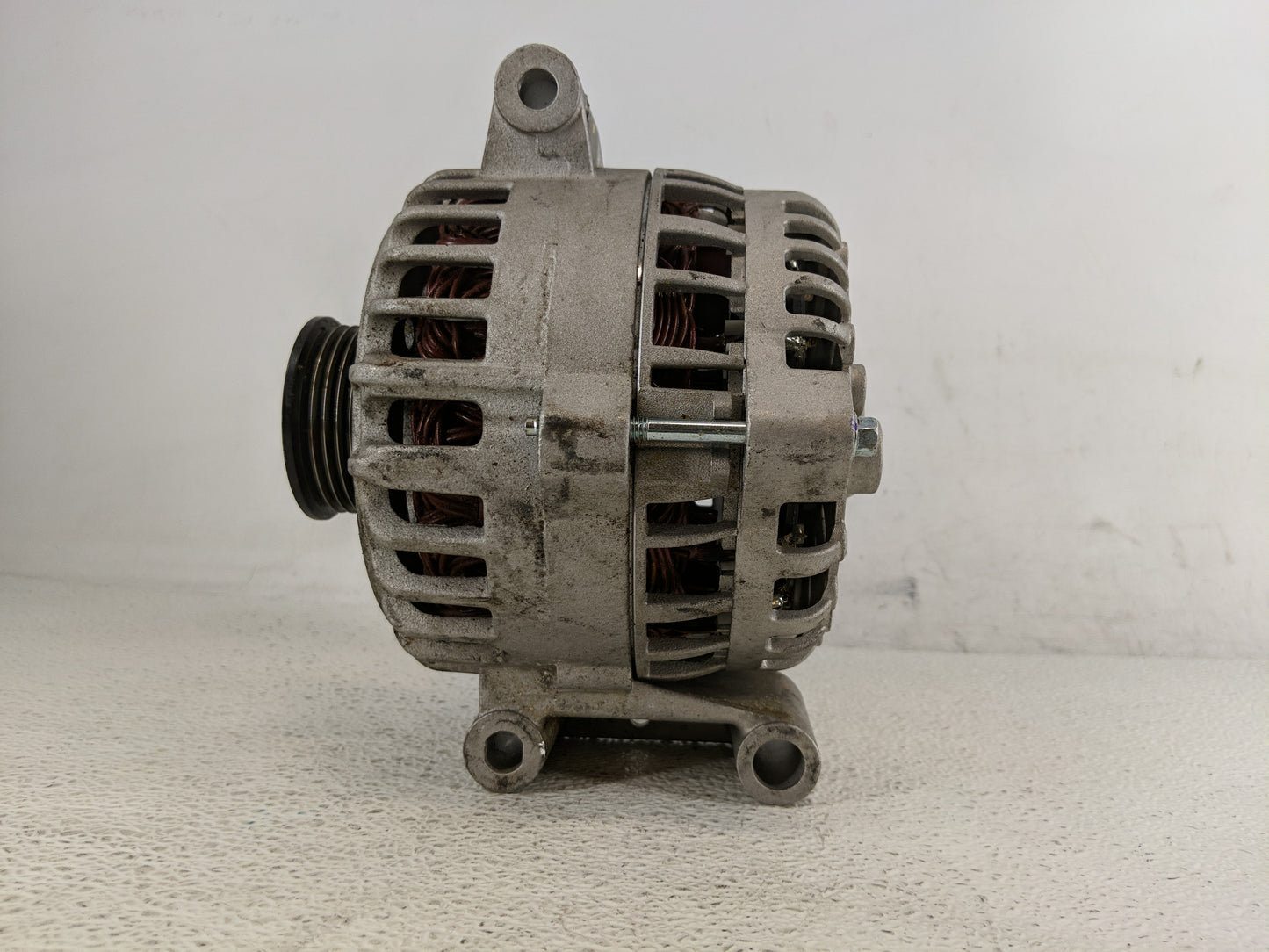 2005-2008 Ford Mustang Alternator Replacement Generator Charging Assembly Engine OEM Fits Fits 2005 2006 2007 2008 OEM Used 