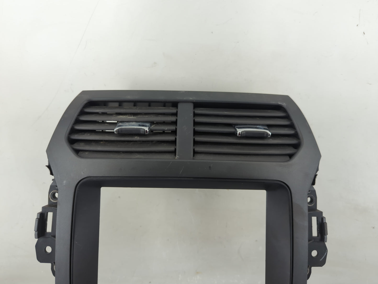 2007-2007 Ford Mustang Radio Control Panel - Oemusedautoparts1.com