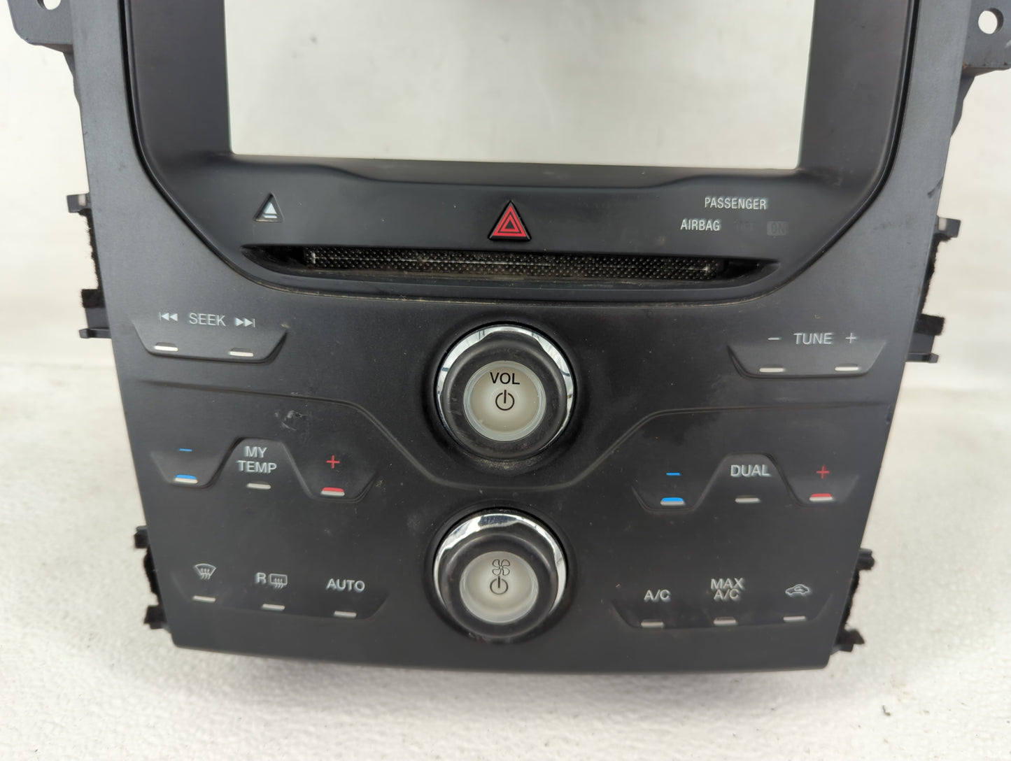 2007-2007 Ford Mustang Radio Control Panel - Oemusedautoparts1.com