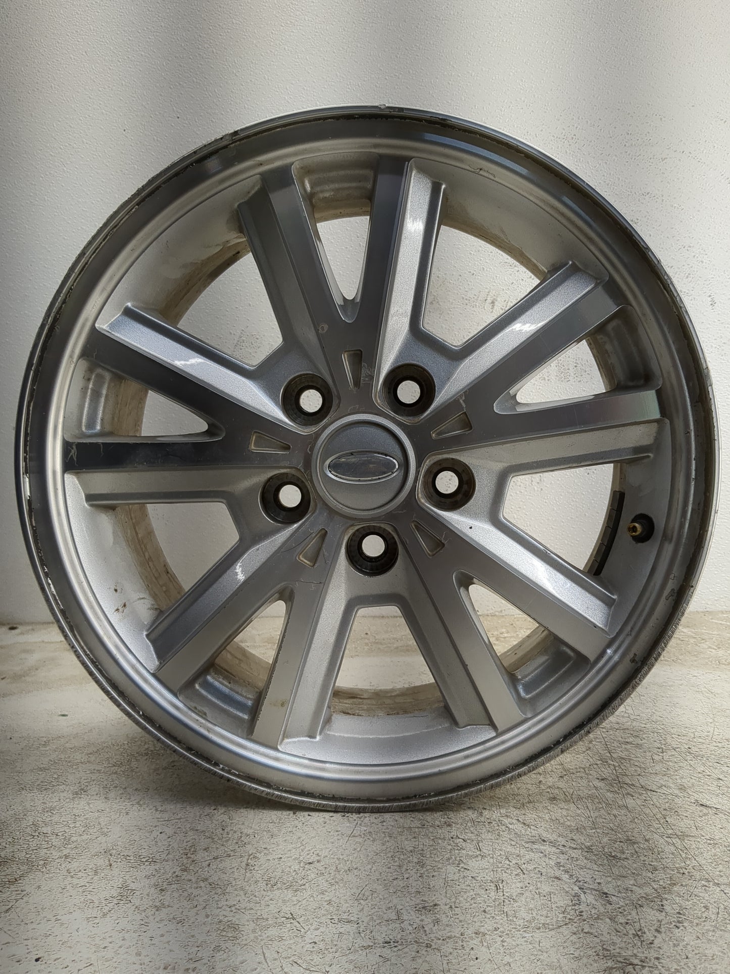 2005-2009 Ford Mustang Oem Wheel Rim - Oemusedautoparts1.com