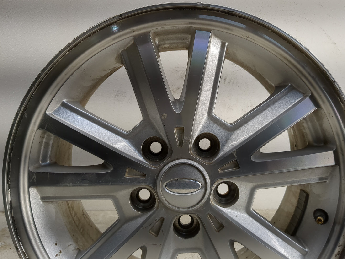 2005-2009 Ford Mustang Oem Wheel Rim - Oemusedautoparts1.com