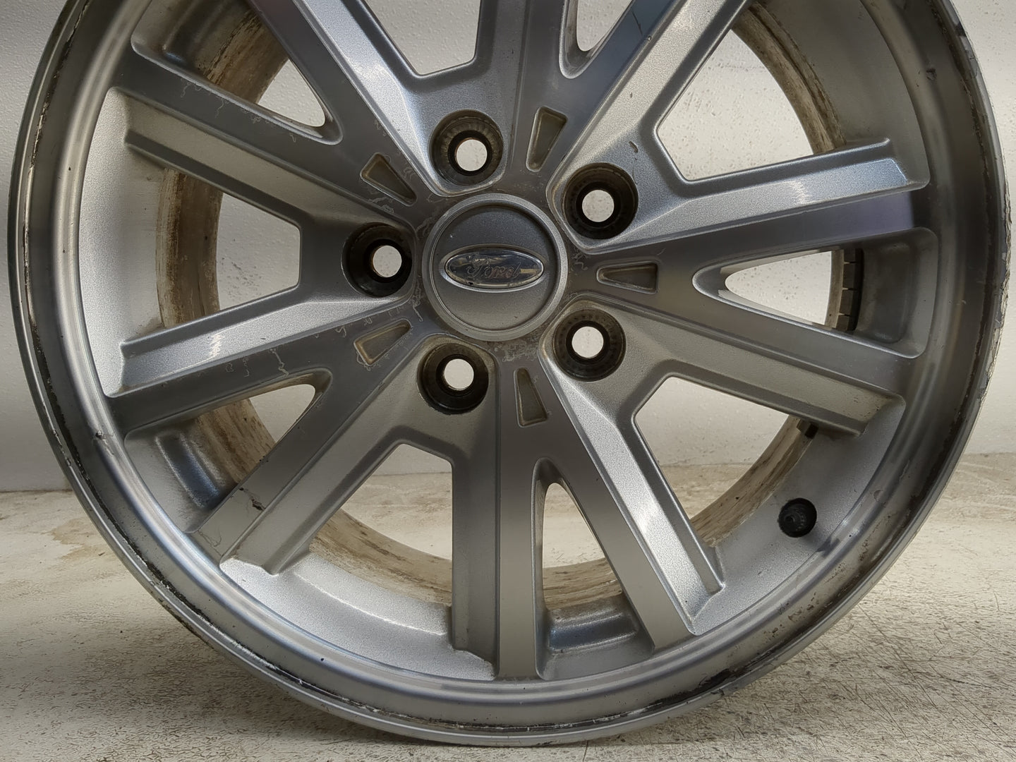 2005-2009 Ford Mustang Oem Wheel Rim - Oemusedautoparts1.com