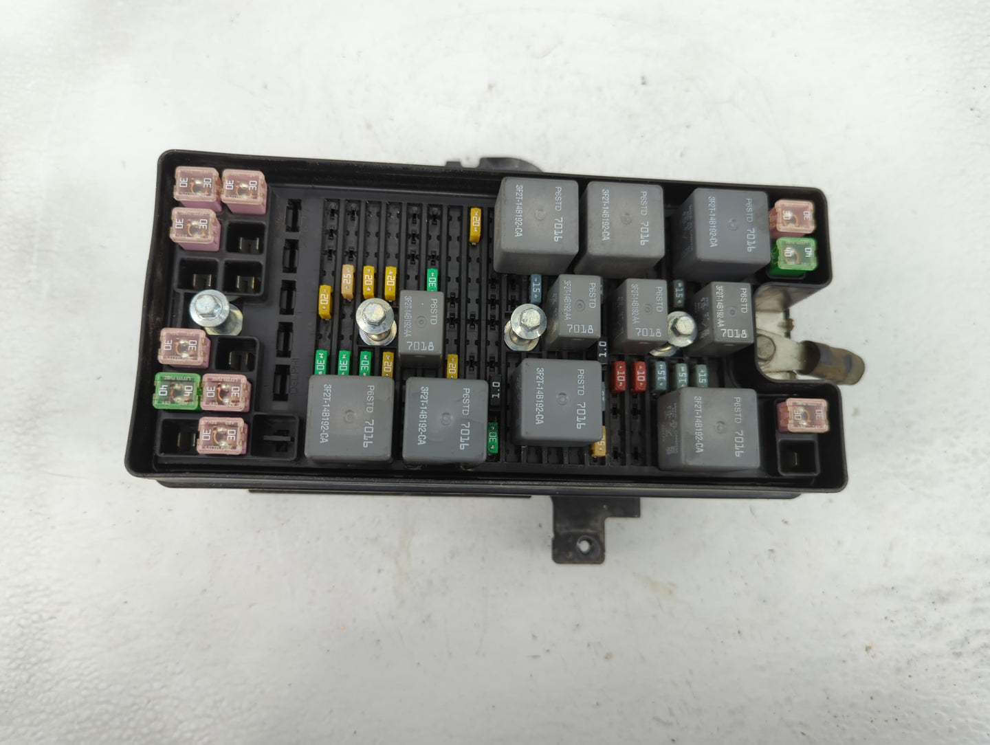 2007-2008 Ford Mustang Fusebox Fuse Box Panel Relay Module Fits Fits 2007 2008 OEM Used Auto Parts - Oemusedautoparts1.com