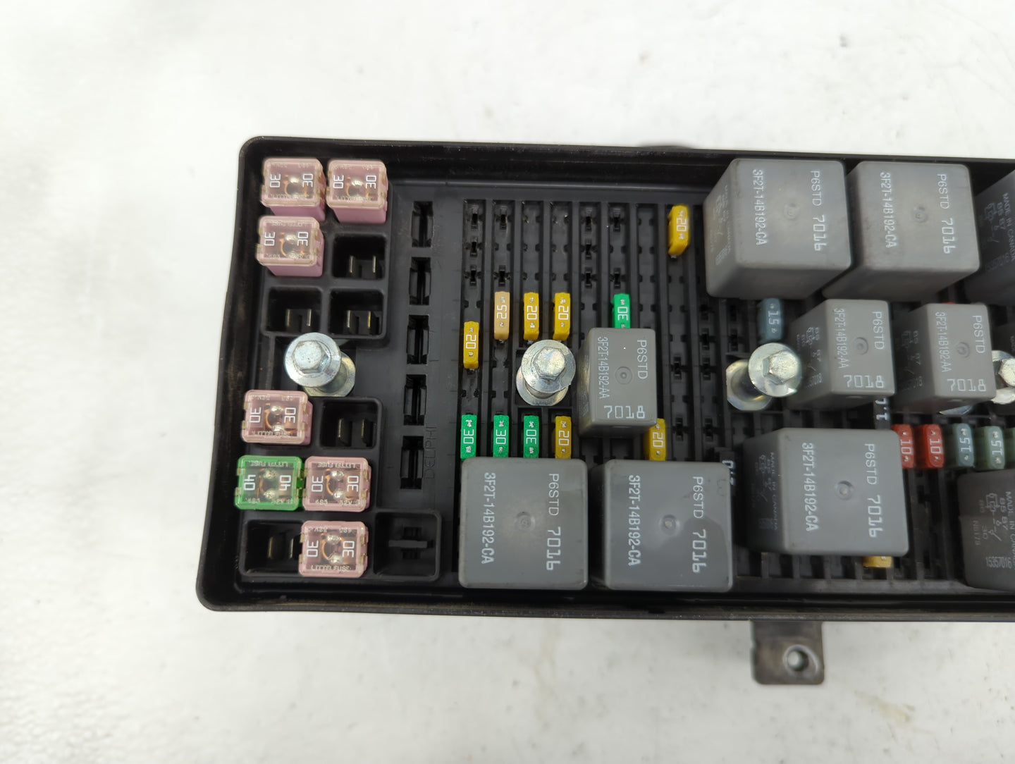 2007-2008 Ford Mustang Fusebox Fuse Box Panel Relay Module Fits Fits 2007 2008 OEM Used Auto Parts - Oemusedautoparts1.com