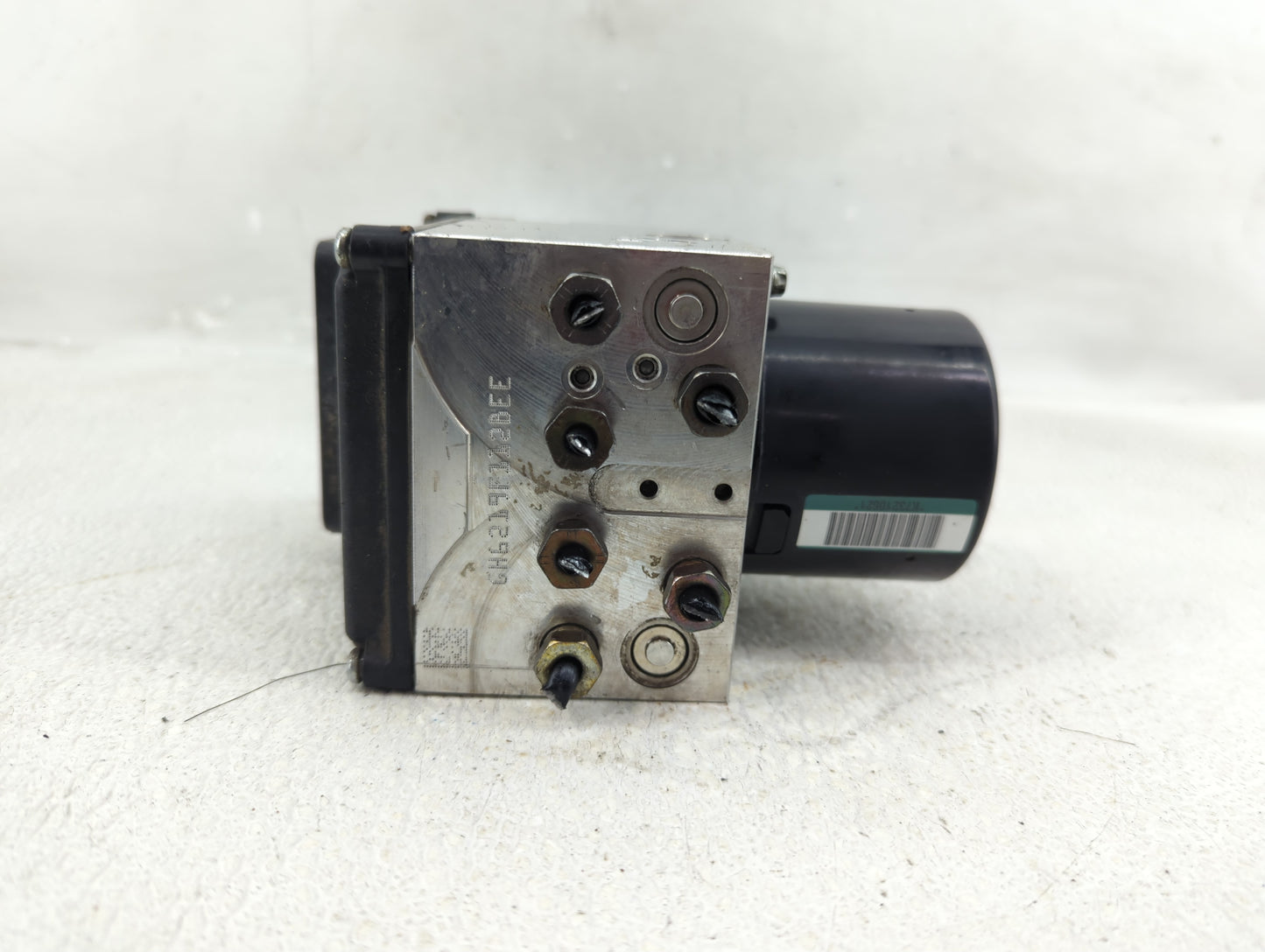 2007 Ford Mustang ABS Pump Control Module Replacement P/N:7R33-2C353-AB Fits OEM Used Auto Parts - Oemusedautoparts1.com