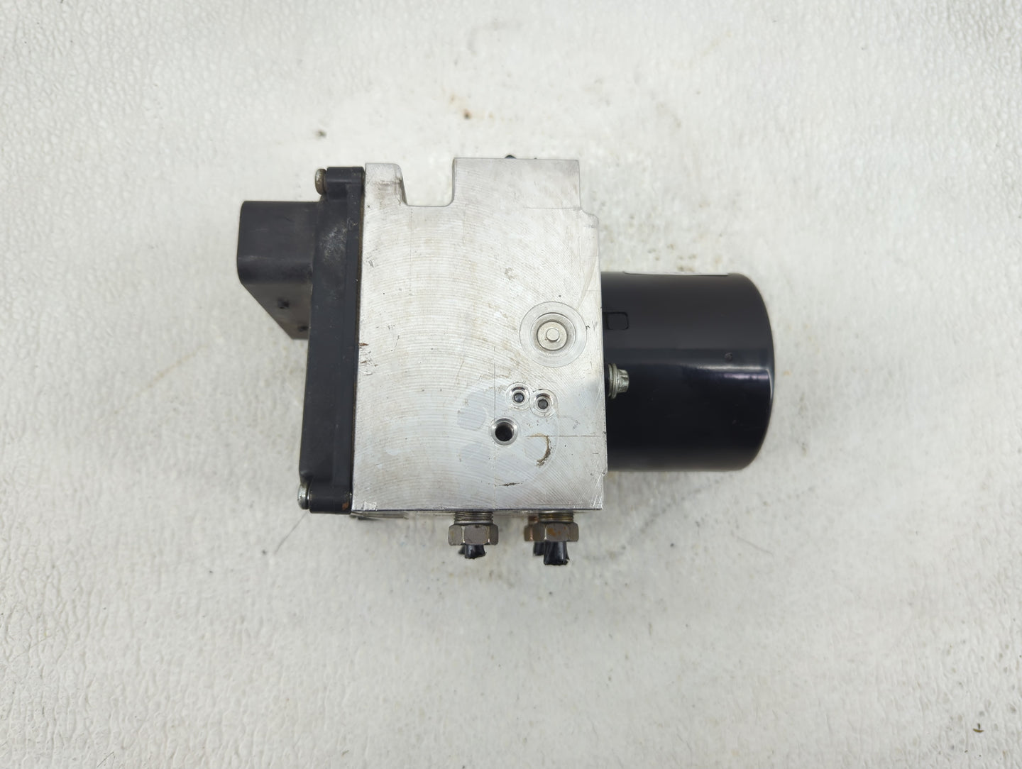 2007 Ford Mustang ABS Pump Control Module Replacement P/N:7R33-2C353-AB Fits OEM Used Auto Parts - Oemusedautoparts1.com