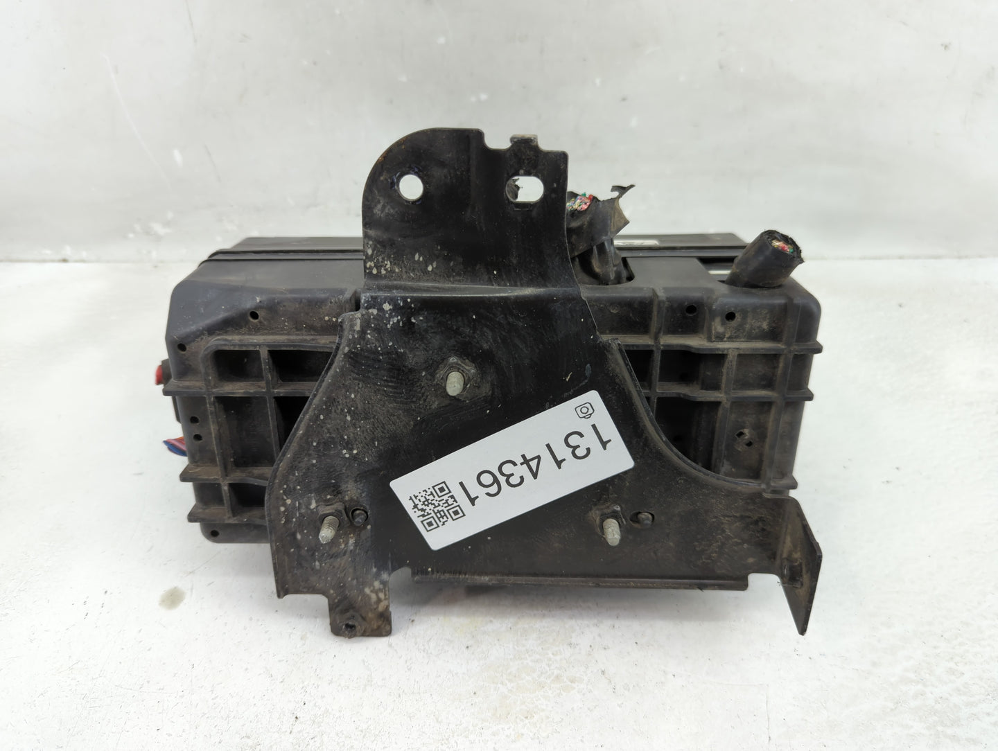 2007-2008 Ford Mustang Fusebox Fuse Box Panel Relay Module Fits Fits 2007 2008 OEM Used Auto Parts - Oemusedautoparts1.com