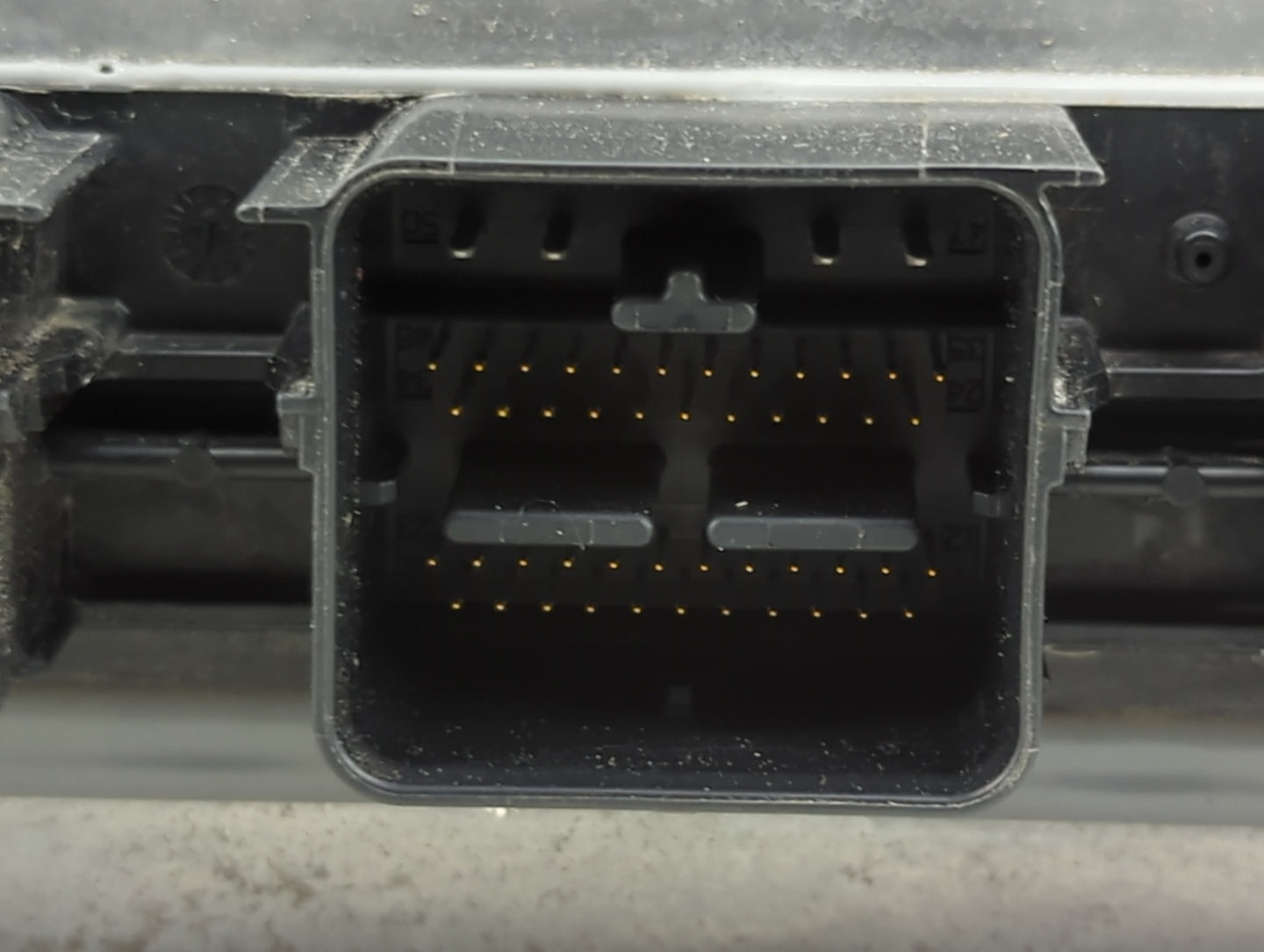2007 Ford Mustang PCM Engine Control Computer ECU ECM PCU OEM P/N:7R3A-12A650-ZC PCM170F Fits OEM Used Auto Parts - Oemuseda