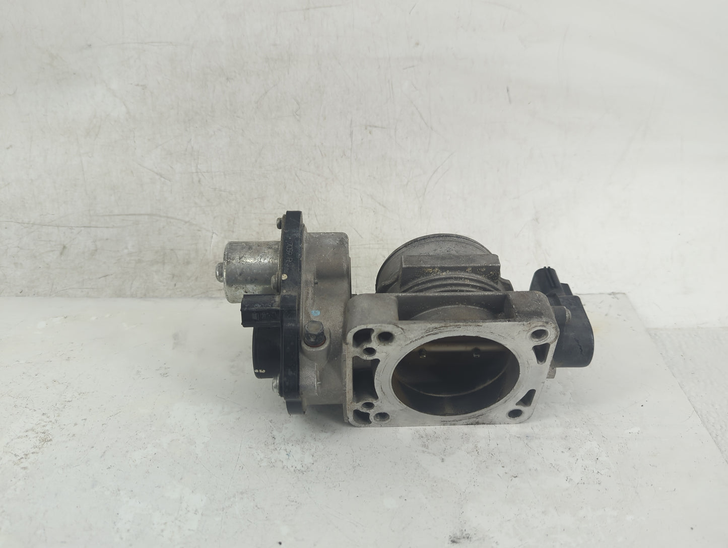 2006-2010 Ford Mustang Throttle Body P/N:6R3E-AA Fits Fits 2004 2005 2006 2007 2008 2009 2010 2011 2012 2013 2014 2015 2016 