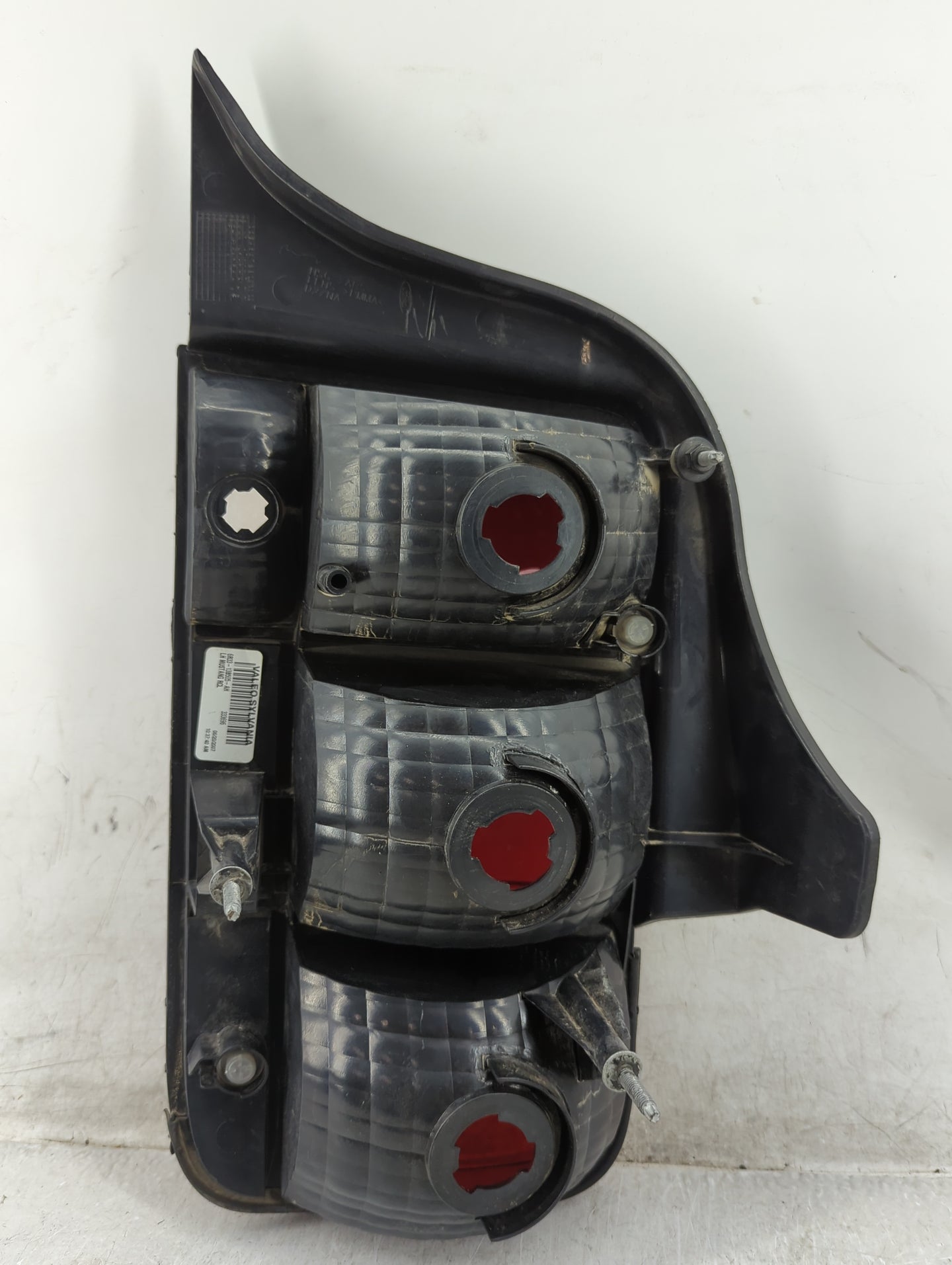 2005-2009 Ford Mustang Tail Light Assembly Driver Left OEM Fits Fits 2005 2006 2007 2008 2009 OEM Used Auto Parts - Oemuseda