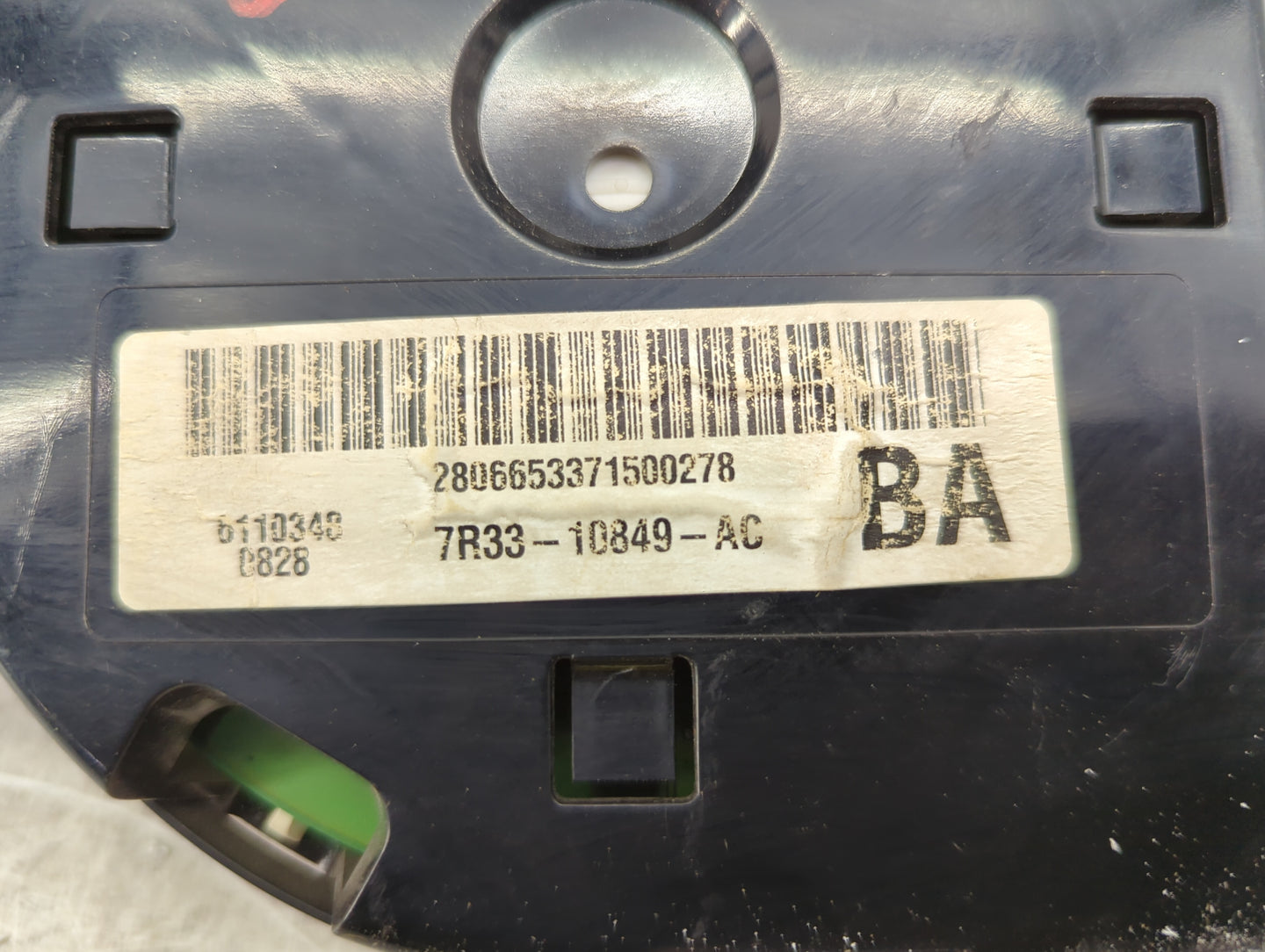 2007-2009 Ford Mustang Instrument Cluster Speedometer Gauges P/N:7R33-10849-AC Fits Fits 2007 2008 2009 OEM Used Auto Parts 