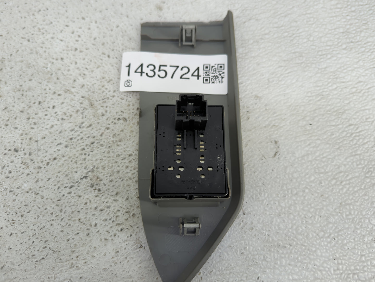 2005-2009 Ford Mustang Master Power Window Switch Replacement Driver Side Left P/N:6R33-14A564CFW Fits OEM Used Auto Parts -