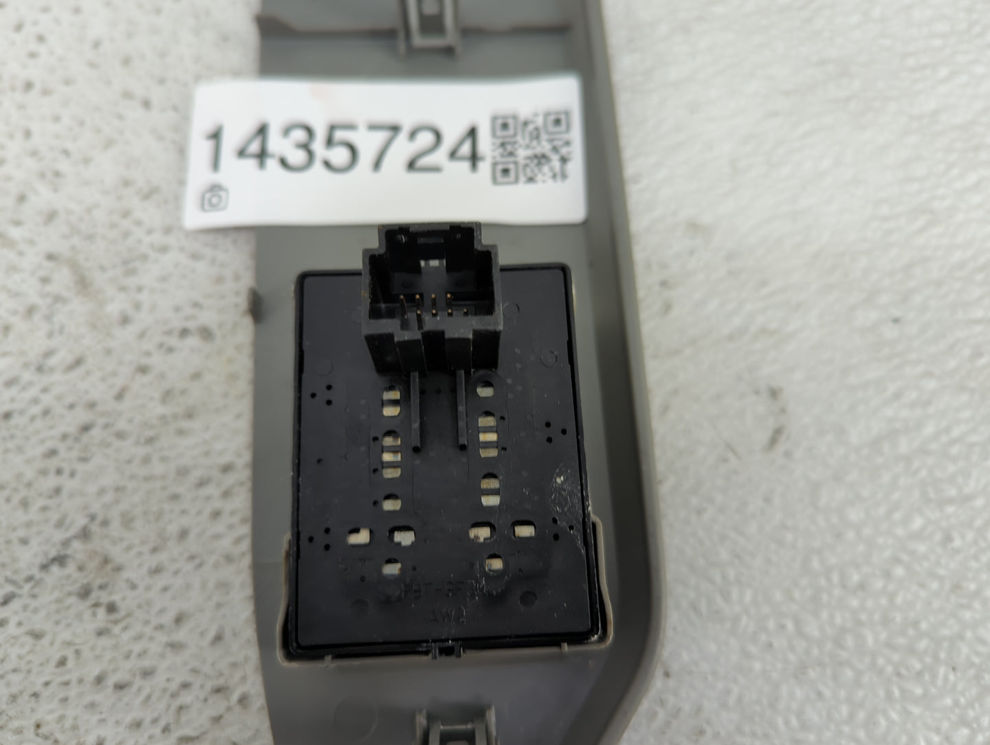2005-2009 Ford Mustang Master Power Window Switch Replacement Driver Side Left P/N:6R33-14A564CFW Fits OEM Used Auto Parts -