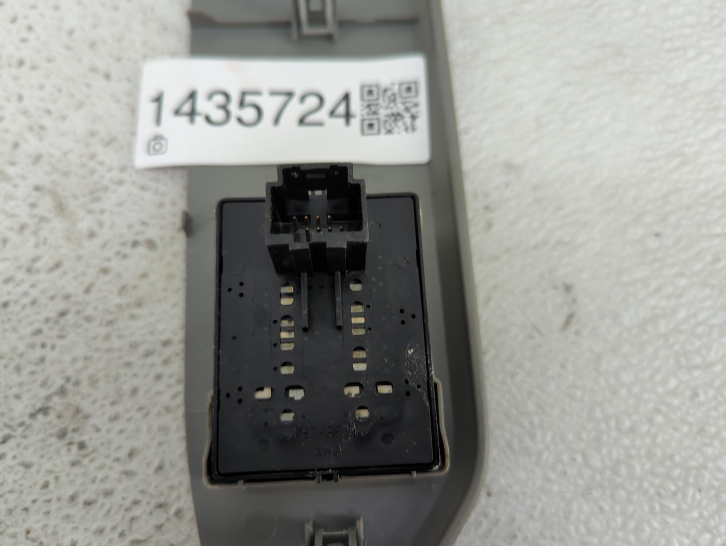 2005-2009 Ford Mustang Master Power Window Switch Replacement Driver Side Left P/N:6R33-14A564CFW Fits OEM Used Auto Parts -