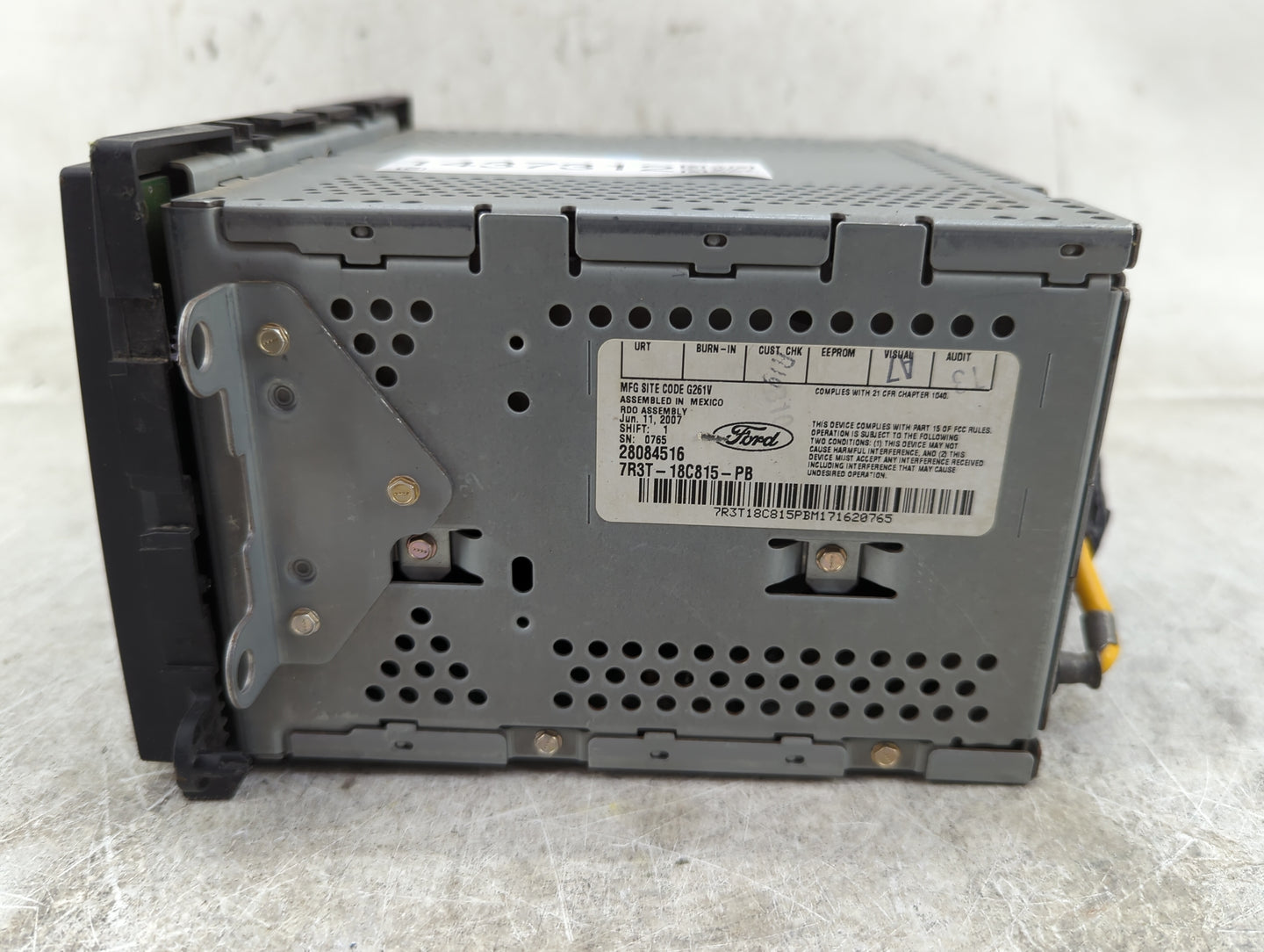 2007 Ford Mustang Radio AM FM Cd Player Receiver Replacement P/N:7R3T-18C815-PB 28084516 Fits OEM Used Auto Parts - Oemuseda