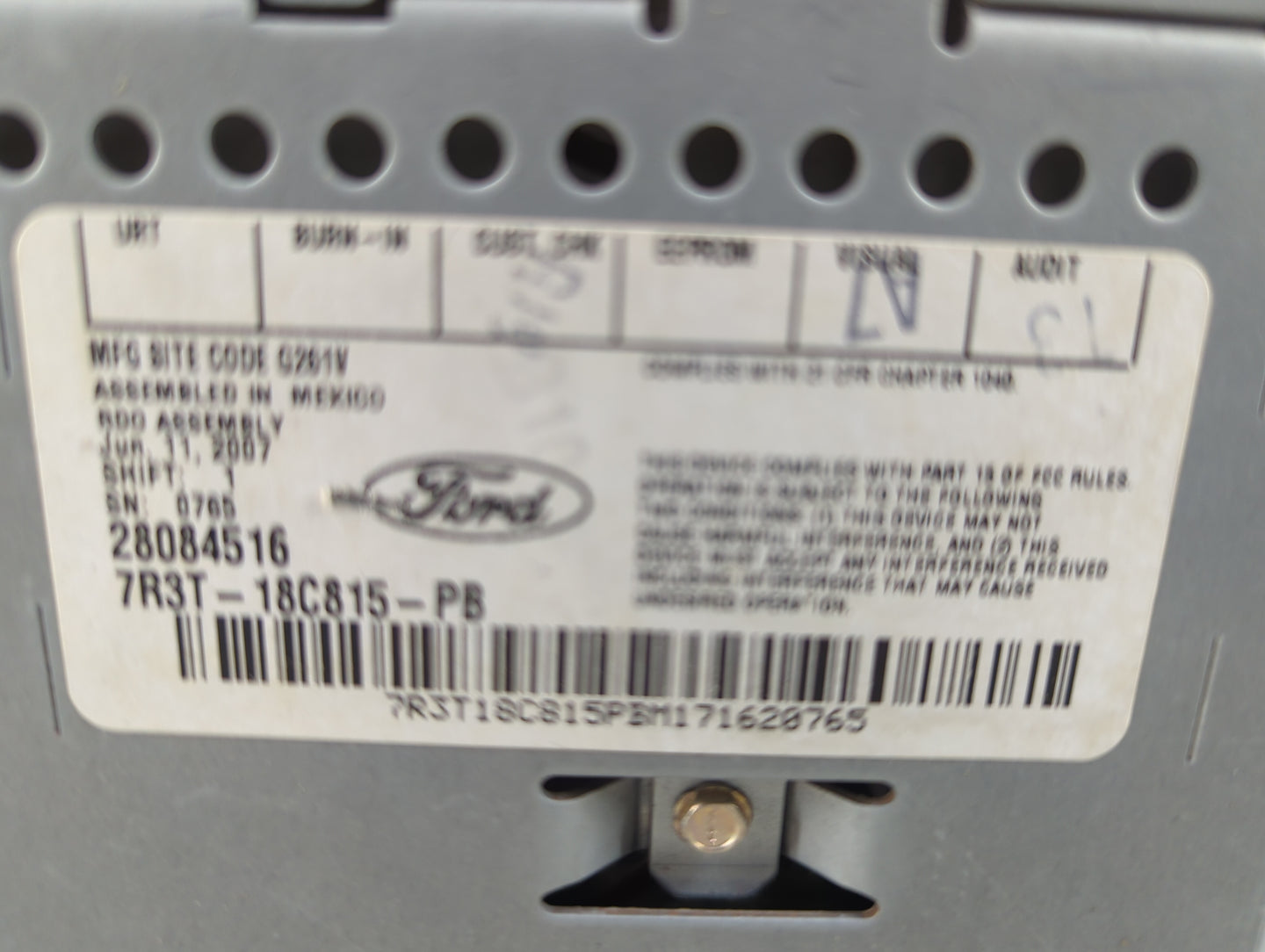 2007 Ford Mustang Radio AM FM Cd Player Receiver Replacement P/N:7R3T-18C815-PB 28084516 Fits OEM Used Auto Parts - Oemuseda