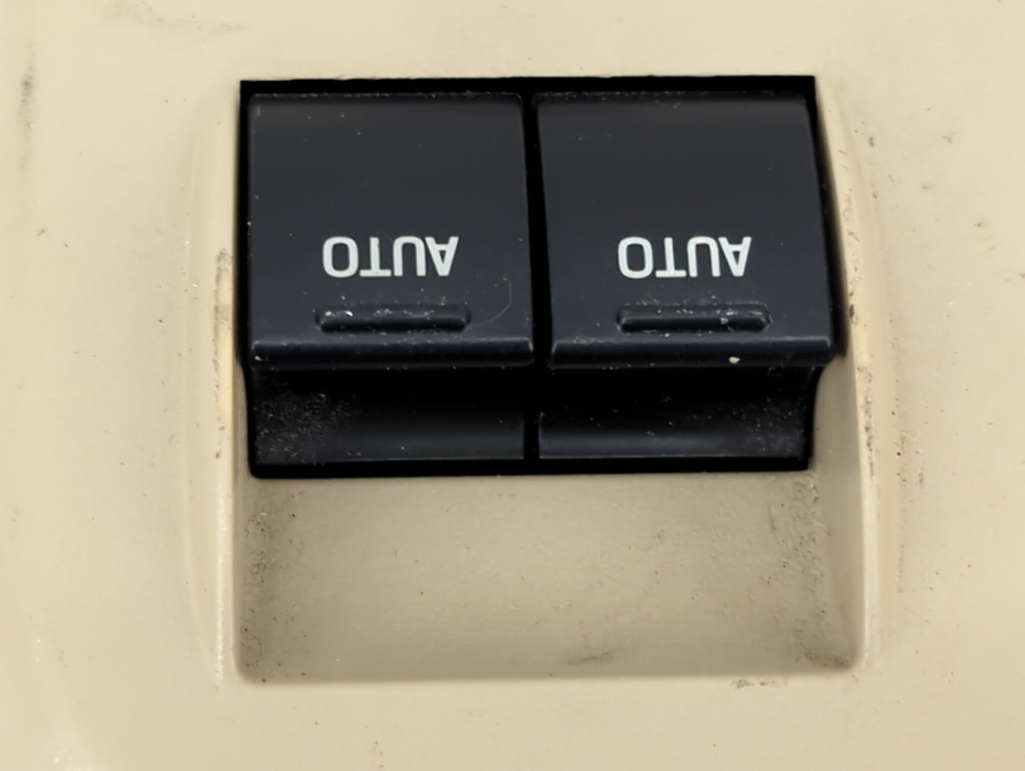 2005-2009 Ford Mustang Master Power Window Switch Replacement Driver Side Left Fits Fits 2005 2006 2007 2008 2009 OEM Used A