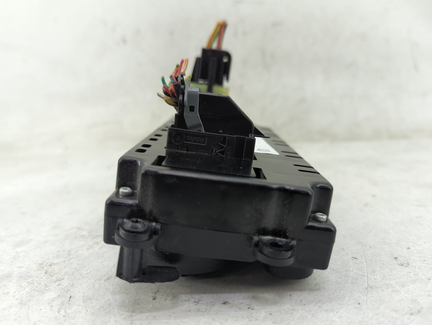 2005-2009 Ford Mustang Climate Control Module Temperature AC/Heater Replacement P/N:8R33-19980-AA 8RAF02QB01 Fits OEM Used A