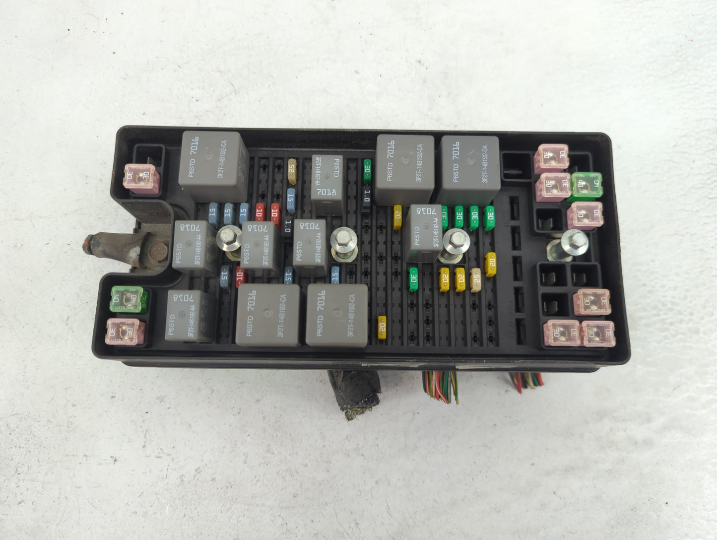 2007-2008 Ford Mustang Fusebox Fuse Box Panel Relay Module Fits Fits 2007 2008 OEM Used Auto Parts - Oemusedautoparts1.com