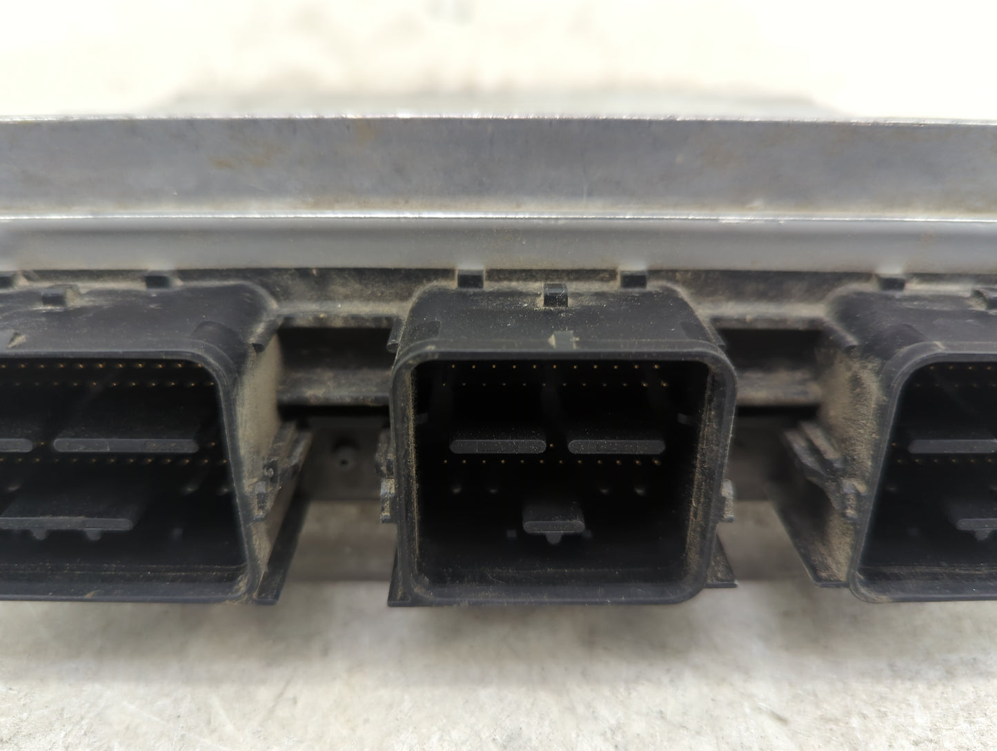 2007-2008 Ford Mustang PCM Engine Control Computer ECU ECM PCU OEM P/N:7R3A-12A650-AAB Fits Fits 2007 2008 OEM Used Auto Par
