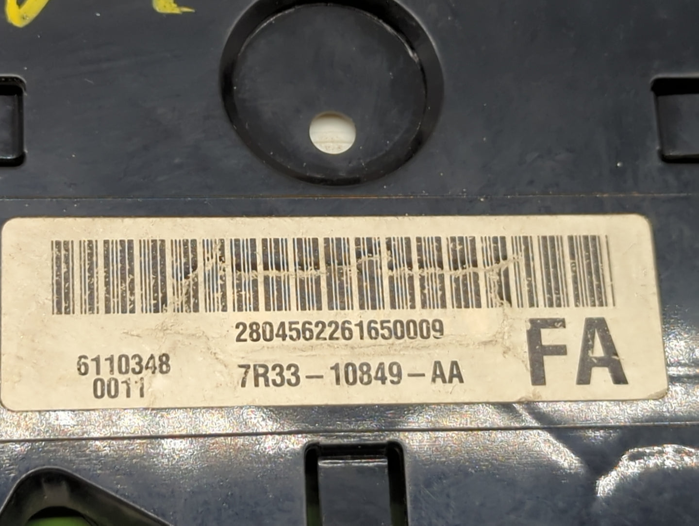 2007 Ford Mustang Instrument Cluster Speedometer Gauges P/N:7R33-10849-AA Miles: Fits OEM Used Auto Parts - Oemusedautoparts