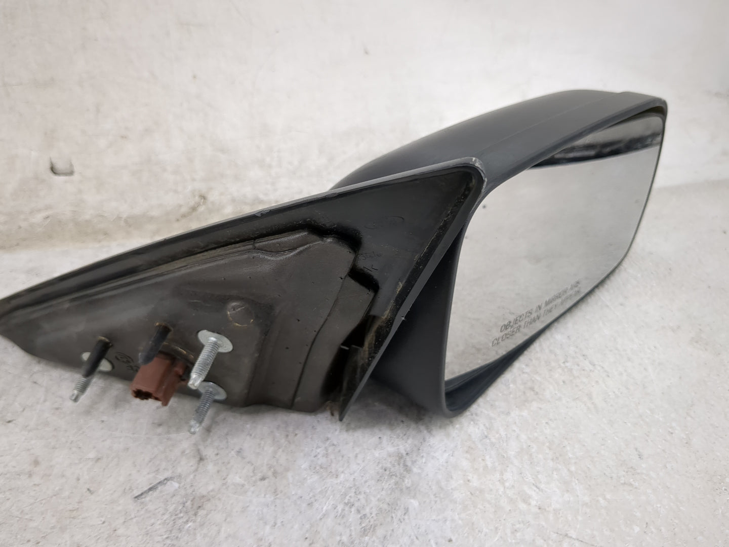 2005-2009 Ford Mustang Passenger Side View Mirror - Right Door Mirror OEM Used - Oemusedautoparts1.com