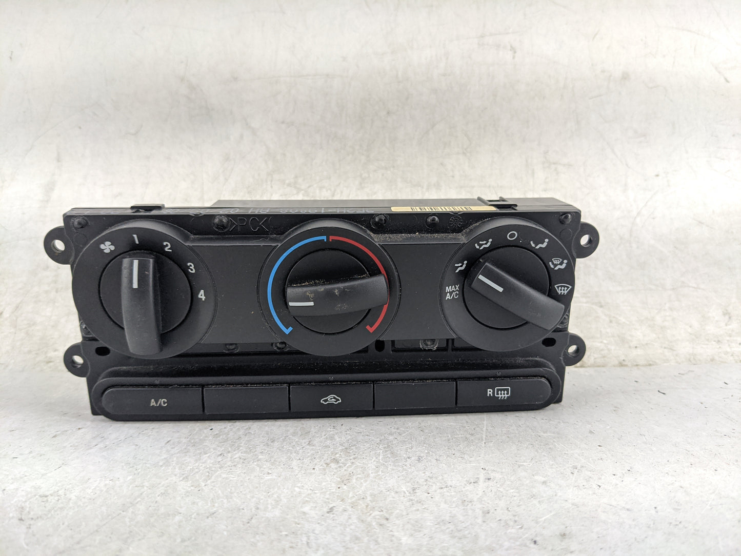 2005-2009 Ford Mustang Climate Control Module Temperature AC/Heater Replacement P/N:3F2H-19808-AH Fits OEM Used Auto Parts -