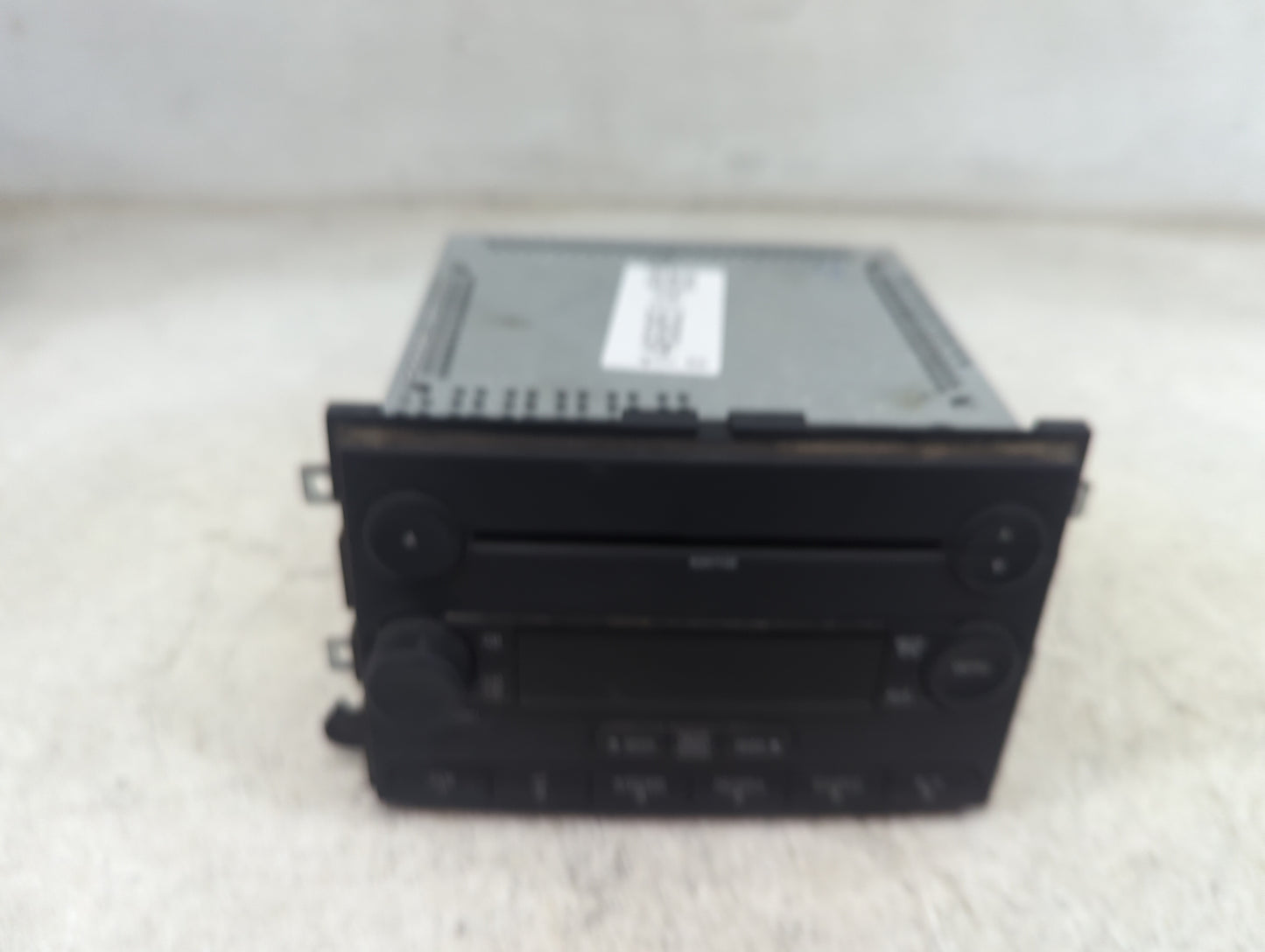 2007 Ford Mustang Radio AM FM Cd Player Receiver Replacement P/N:7R3T-18C869 Fits OEM Used Auto Parts - Oemusedautoparts1.co