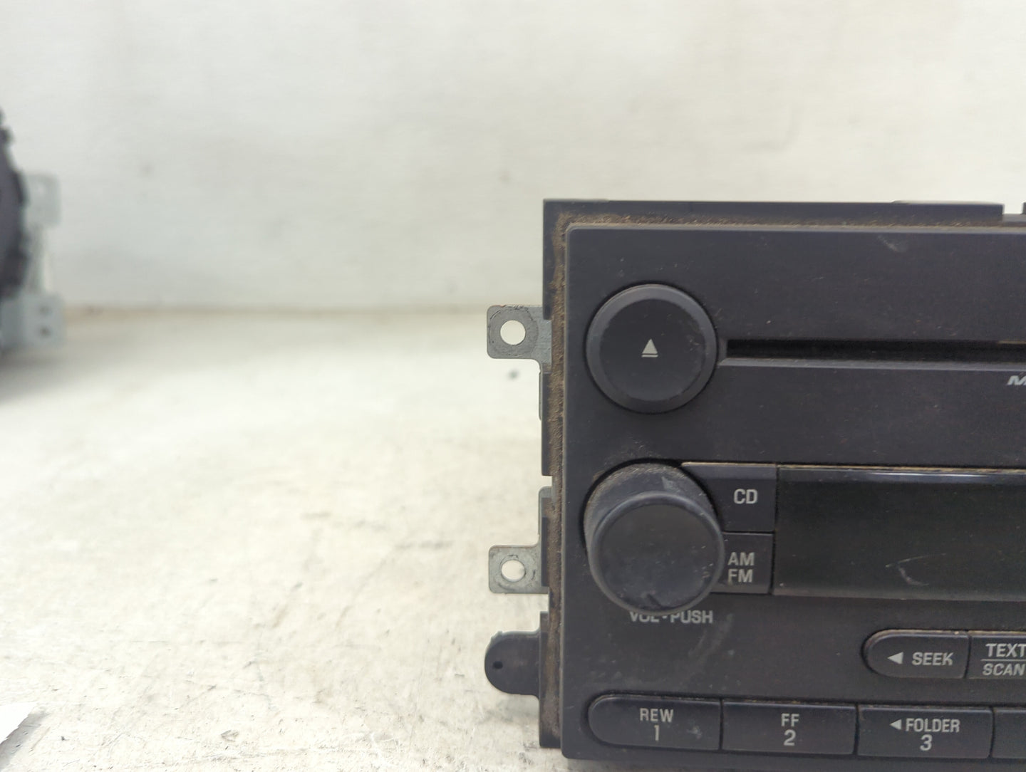2007 Ford Mustang Radio AM FM Cd Player Receiver Replacement P/N:7R3T-18C869 Fits OEM Used Auto Parts - Oemusedautoparts1.co