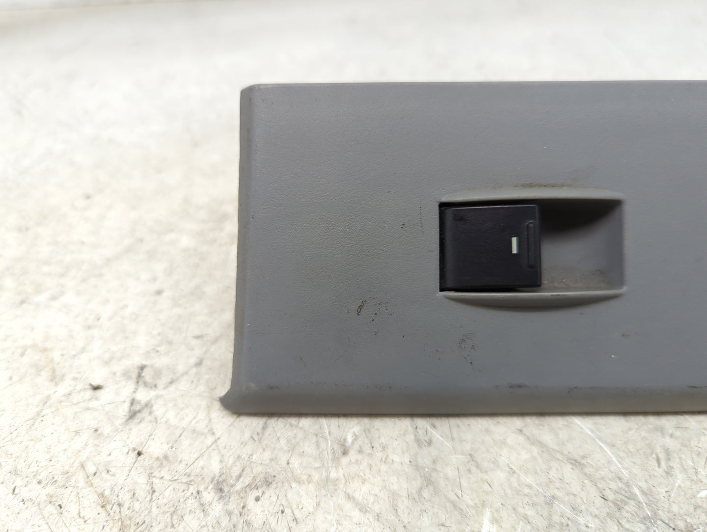 2005-2009 Ford Mustang Master Power Window Switch Replacement Driver Side Left Fits Fits 2005 2006 2007 2008 2009 OEM Used A