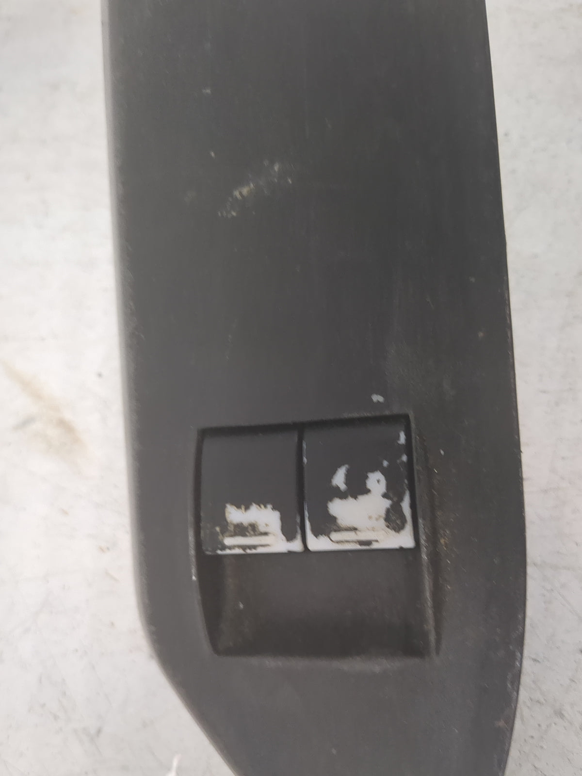 2005-2009 Ford Mustang Master Power Window Switch Replacement Driver Side Left P/N:7R33-14526-FW Fits OEM Used Auto Parts - 