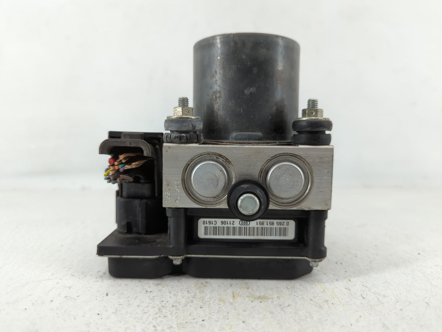 2007 Ford Mustang ABS Pump Control Module Replacement Fits OEM Used Auto Parts - Oemusedautoparts1.com