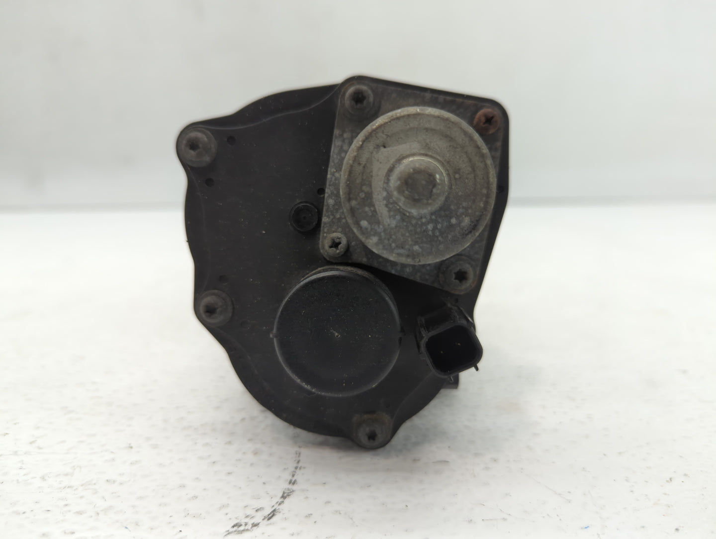2006-2010 Ford Mustang Throttle Body P/N:6R3E-AA Fits Fits 2004 2005 2006 2007 2008 2009 2010 2011 2012 2013 2014 2015 2016 