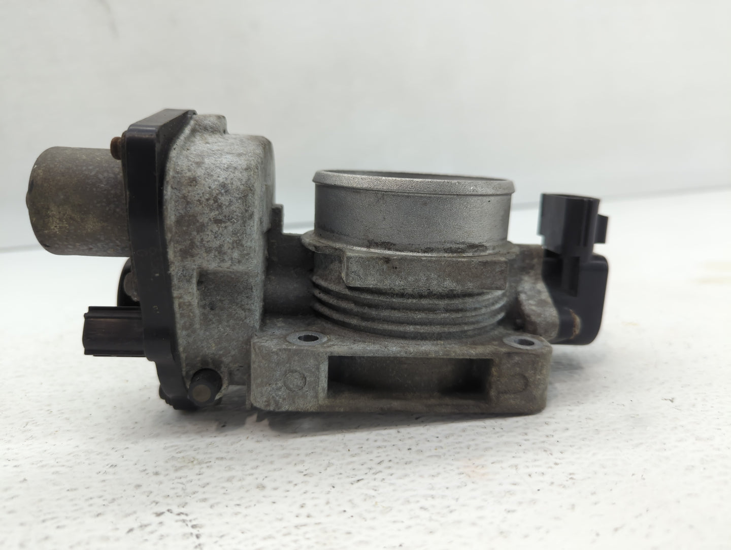 2006-2010 Ford Mustang Throttle Body P/N:6R3E-AA Fits Fits 2004 2005 2006 2007 2008 2009 2010 2011 2012 2013 2014 2015 2016 