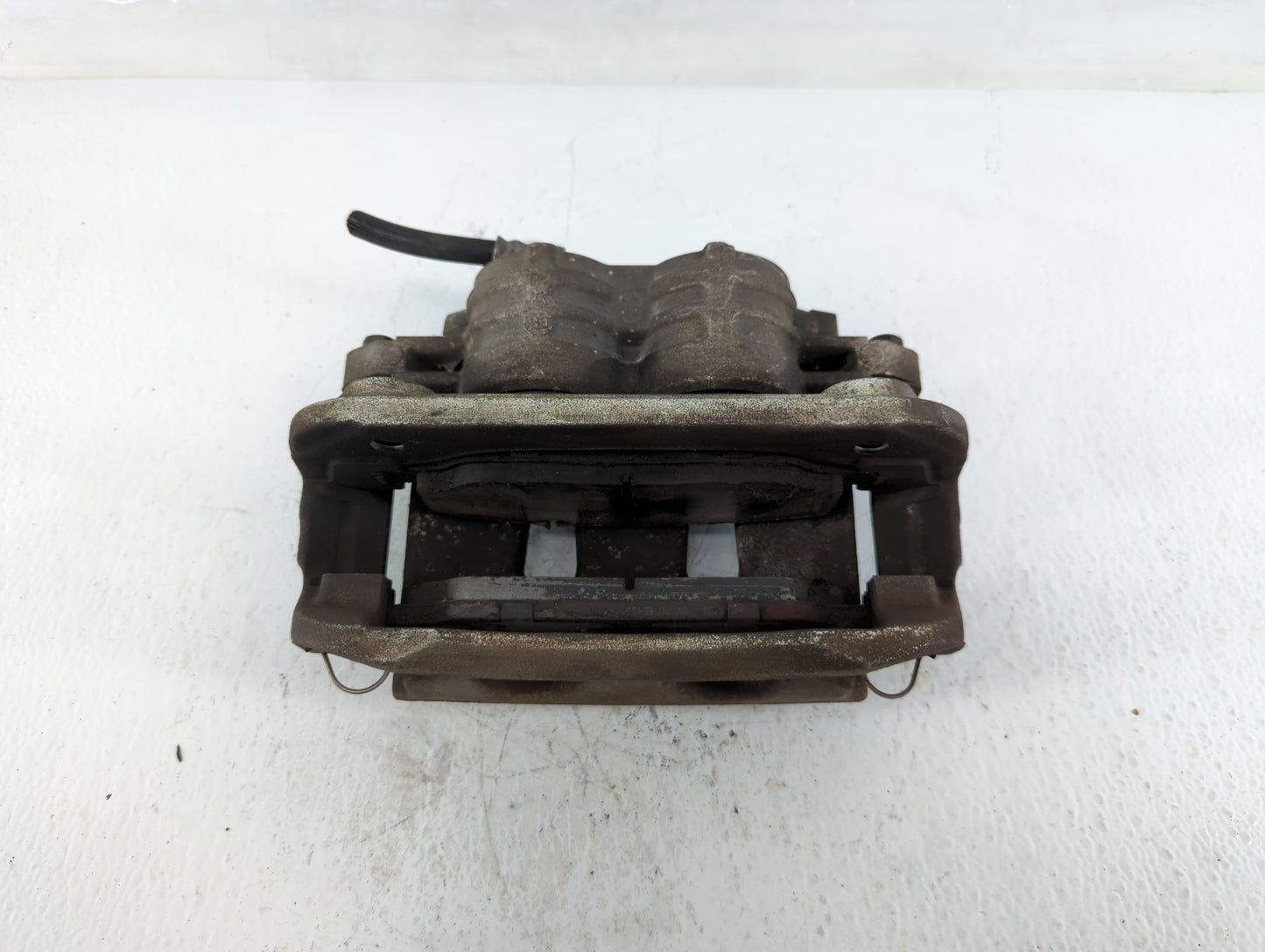 2005-2010 Ford Mustang Front Passenger Right Brake Caliper 648978 - Oemusedautoparts1.com