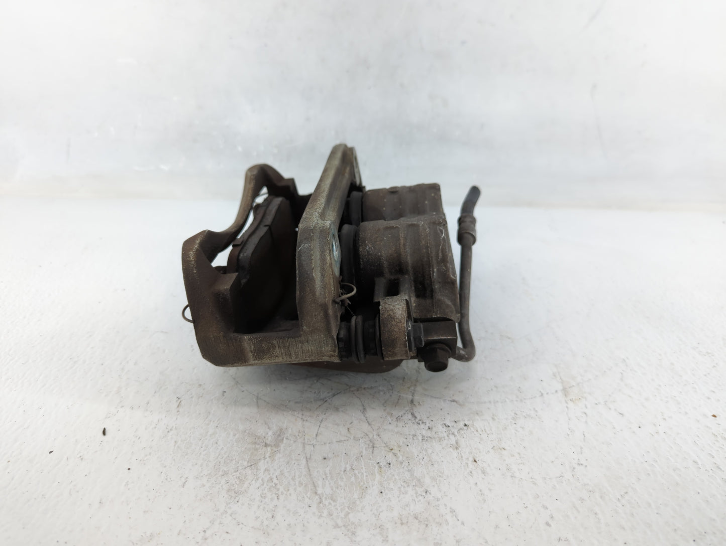 2005-2010 Ford Mustang Front Passenger Right Brake Caliper - Oemusedautoparts1.com