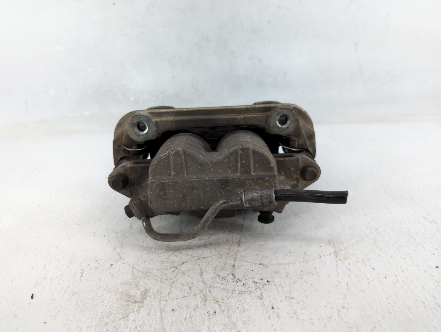 2005-2010 Ford Mustang Front Passenger Right Brake Caliper - Oemusedautoparts1.com