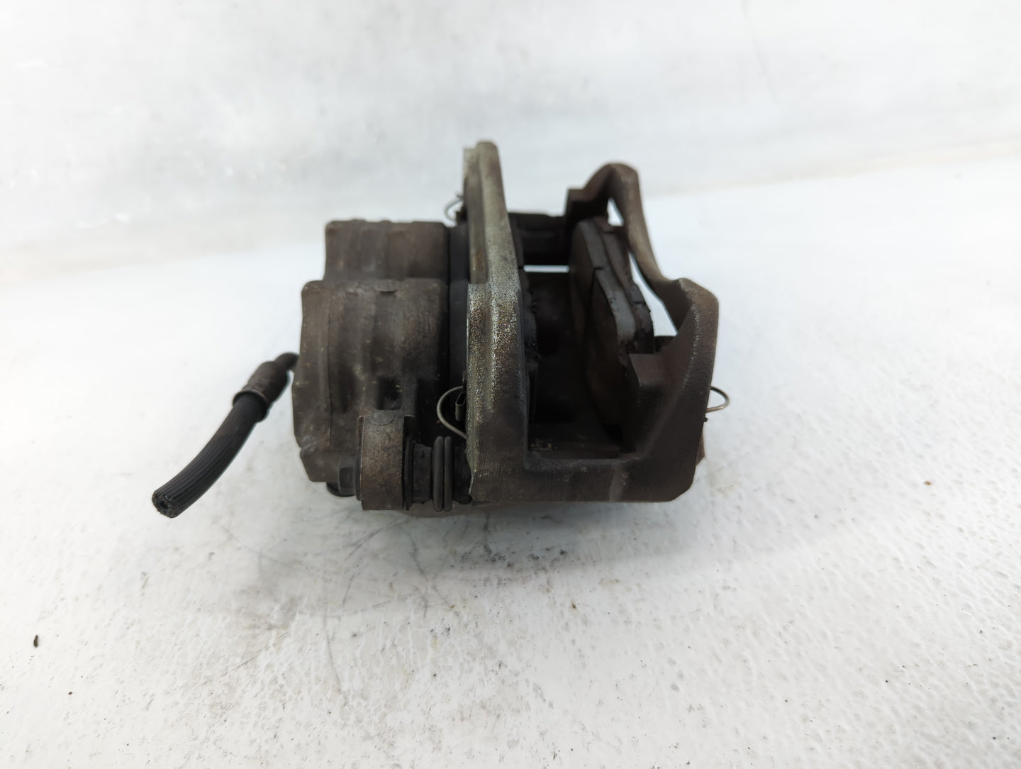2005-2010 Ford Mustang Front Passenger Right Brake Caliper 648978 - Oemusedautoparts1.com
