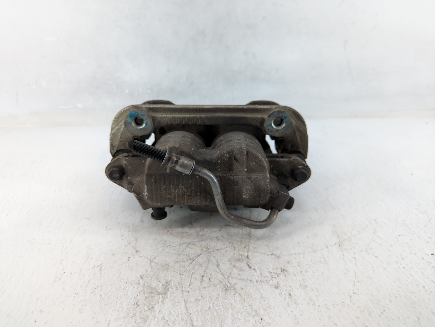 2005-2010 Ford Mustang Front Driver Left Brake Caliper 648979 - Oemusedautoparts1.com