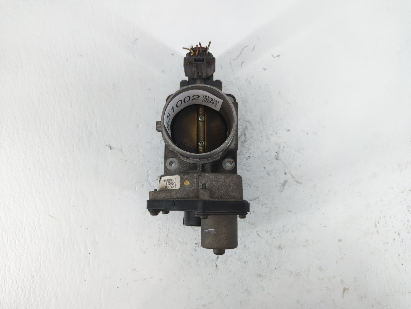 2006-2010 Ford Mustang Throttle Body P/N:070510053412 022007 2 Fits OEM Used Auto Parts - Oemusedautoparts1.com