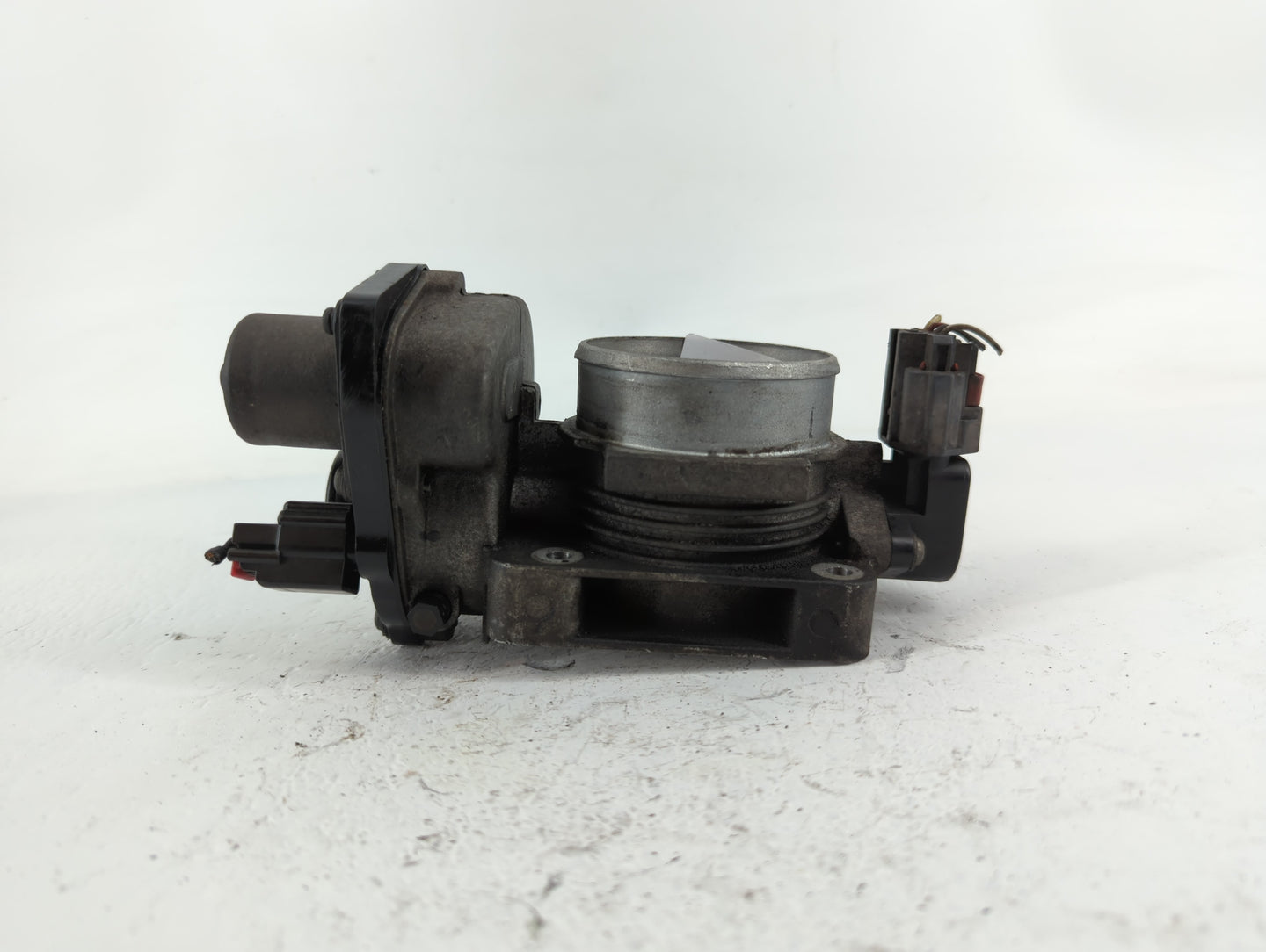 2006-2010 Ford Mustang Throttle Body P/N:070510053412 022007 2 Fits OEM Used Auto Parts - Oemusedautoparts1.com