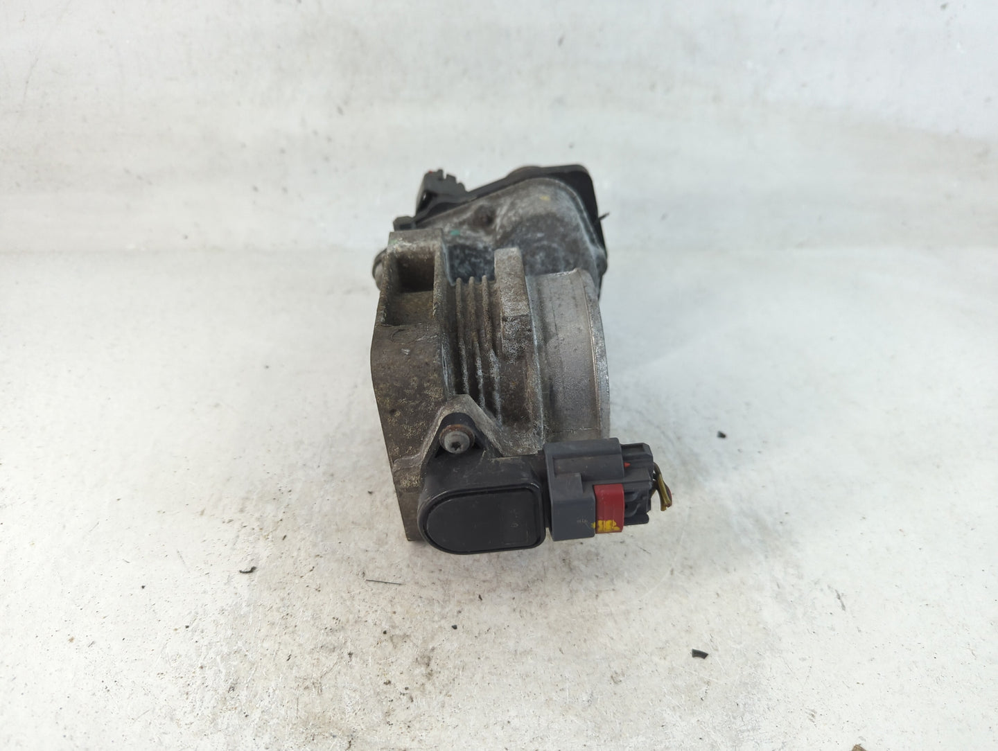 2006-2010 Ford Mustang Throttle Body P/N:061240123312 0504062 Fits OEM Used Auto Parts - Oemusedautoparts1.com