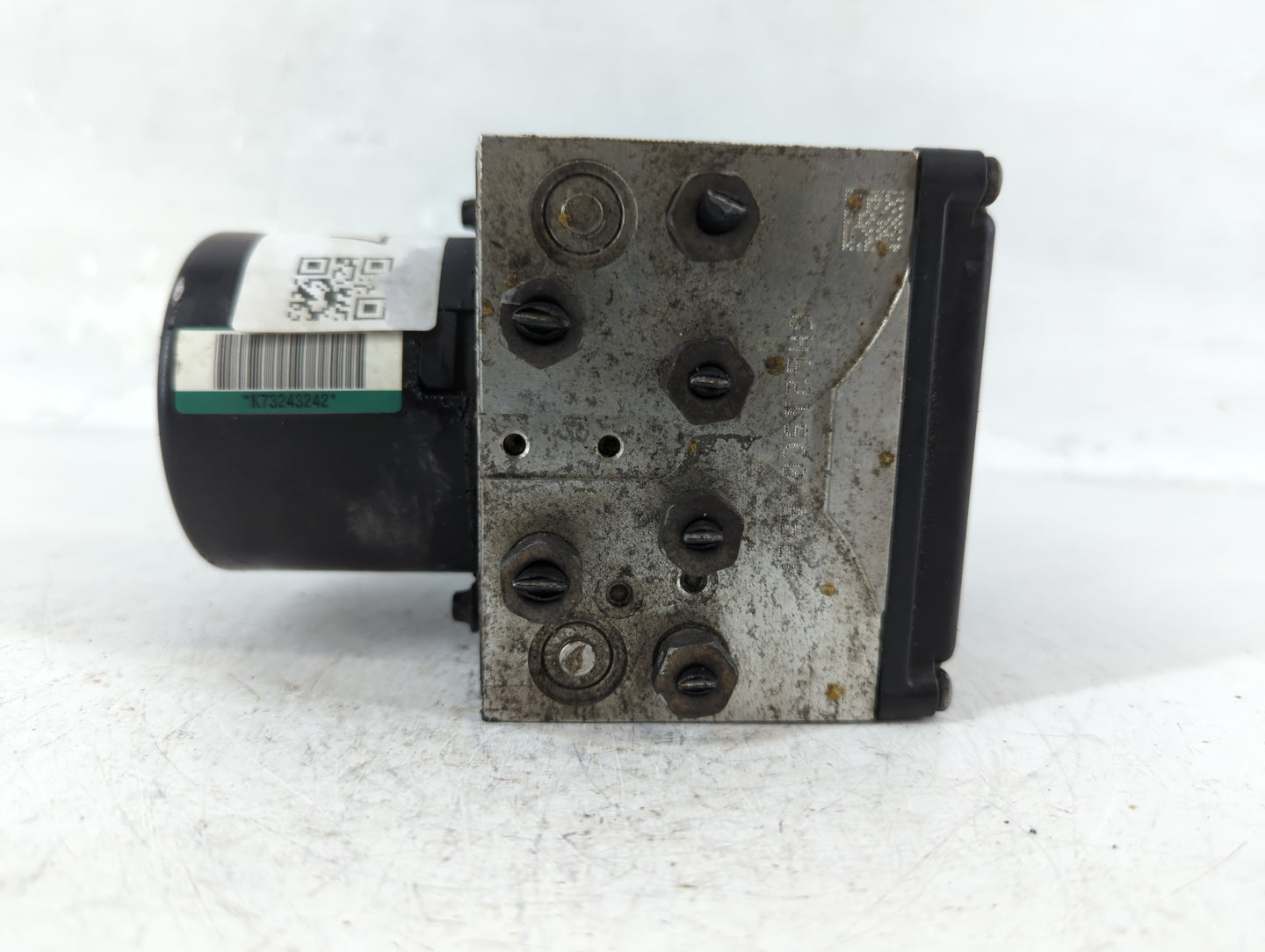 2007 Ford Mustang ABS Pump Control Module Replacement P/N:7R33-2C353-AB Fits OEM Used Auto Parts - Oemusedautoparts1.com