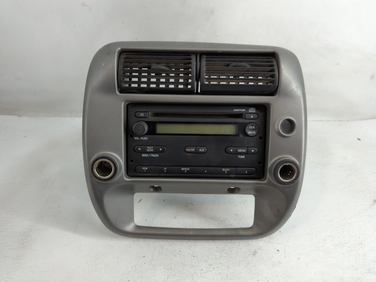 2007 Ford Ranger Radio AM FM Cd Player Receiver Replacement P/N:7L5T-18C869-AC Fits OEM Used Auto Parts - Oemusedautoparts1.