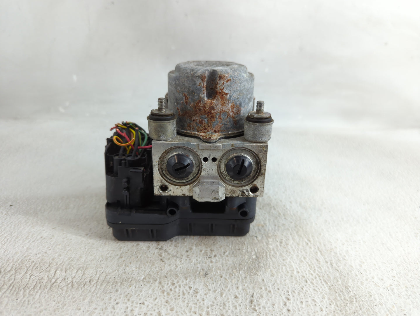 2004-2009 Ford Ranger ABS Pump Control Module Replacement P/N:4L5T-2C219-AA Fits Fits 2004 2005 2006 2007 2008 2009 OEM Used