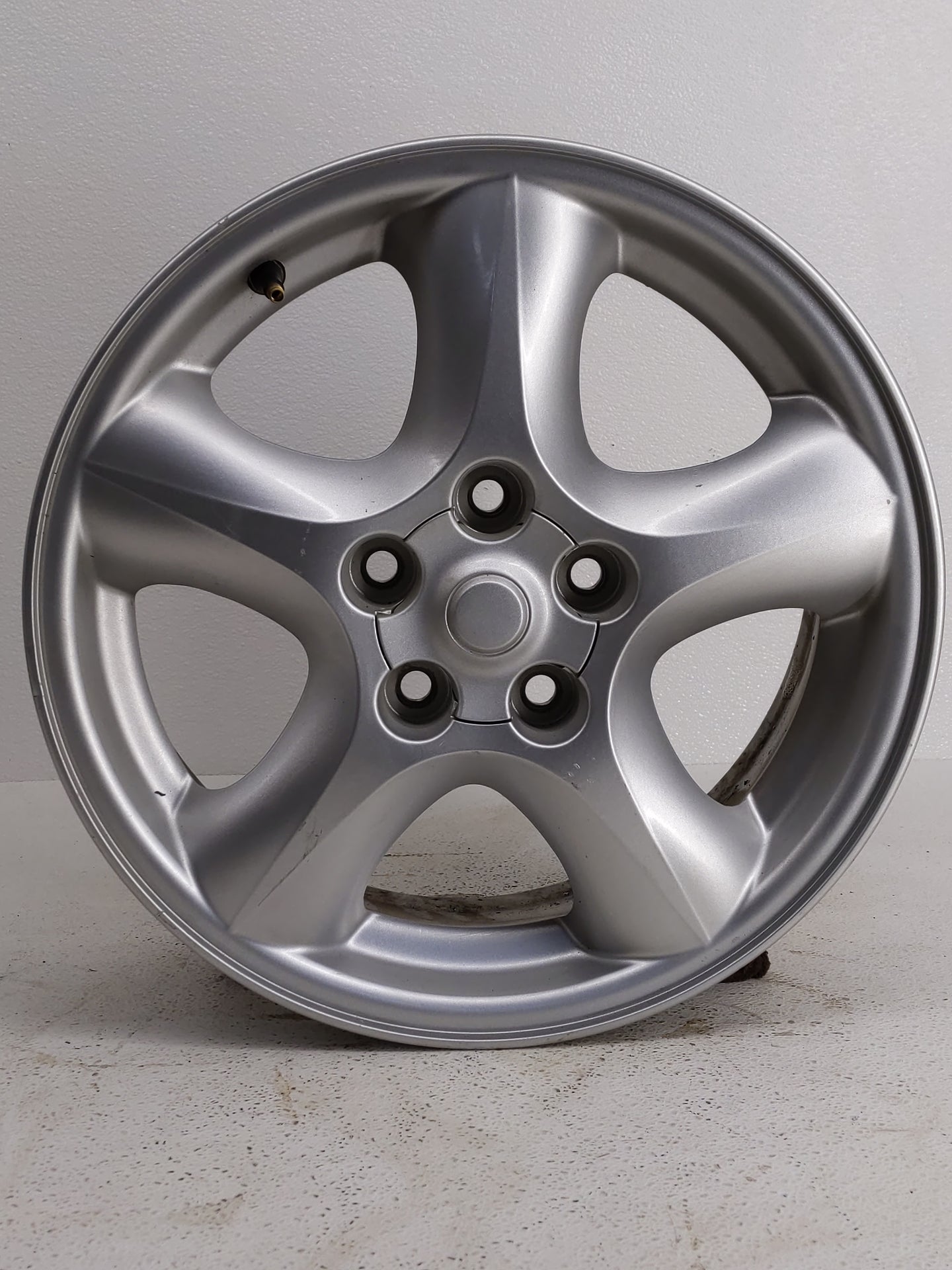 Ford Taunus Oem Wheel Rim - Oemusedautoparts1.com