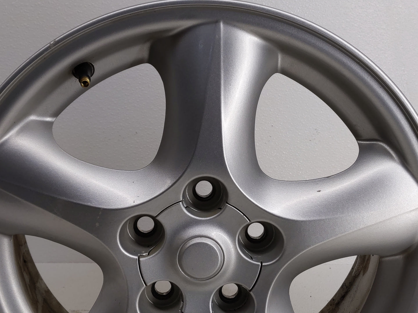 Ford Taunus Oem Wheel Rim - Oemusedautoparts1.com