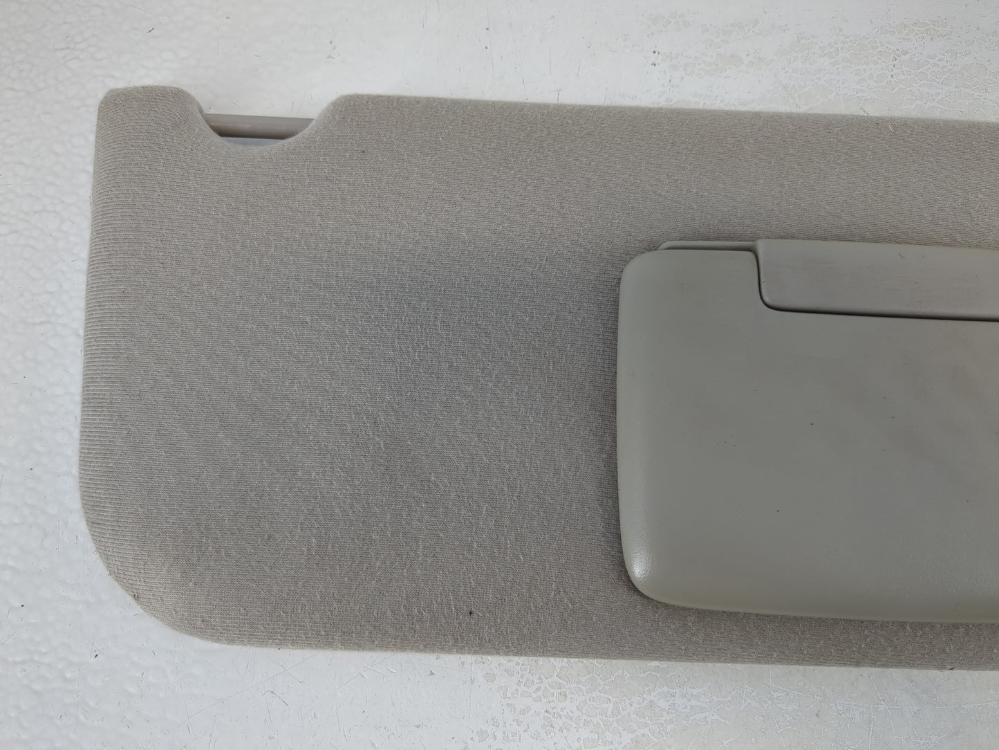 2004-2007 Ford Taurus Sun Visor Shade Replacement Passenger Right Mirror Fits Fits 2004 2005 2006 2007 OEM Used Auto Parts -