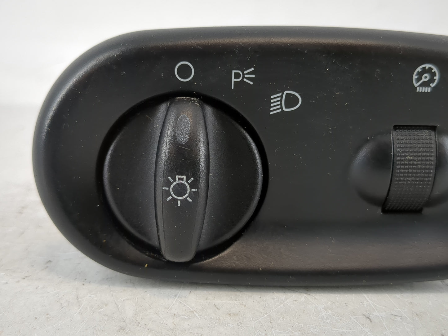 2007 Ford Taurus Headlight Head Light Switch Lamp Control - Oemusedautoparts1.com
